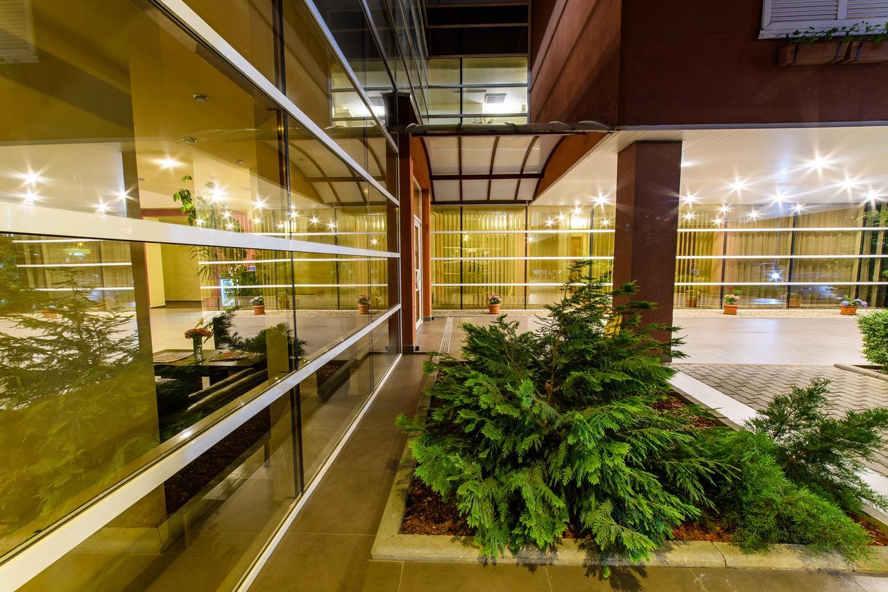 Hotel Torontal Timişoara Buitenkant foto
