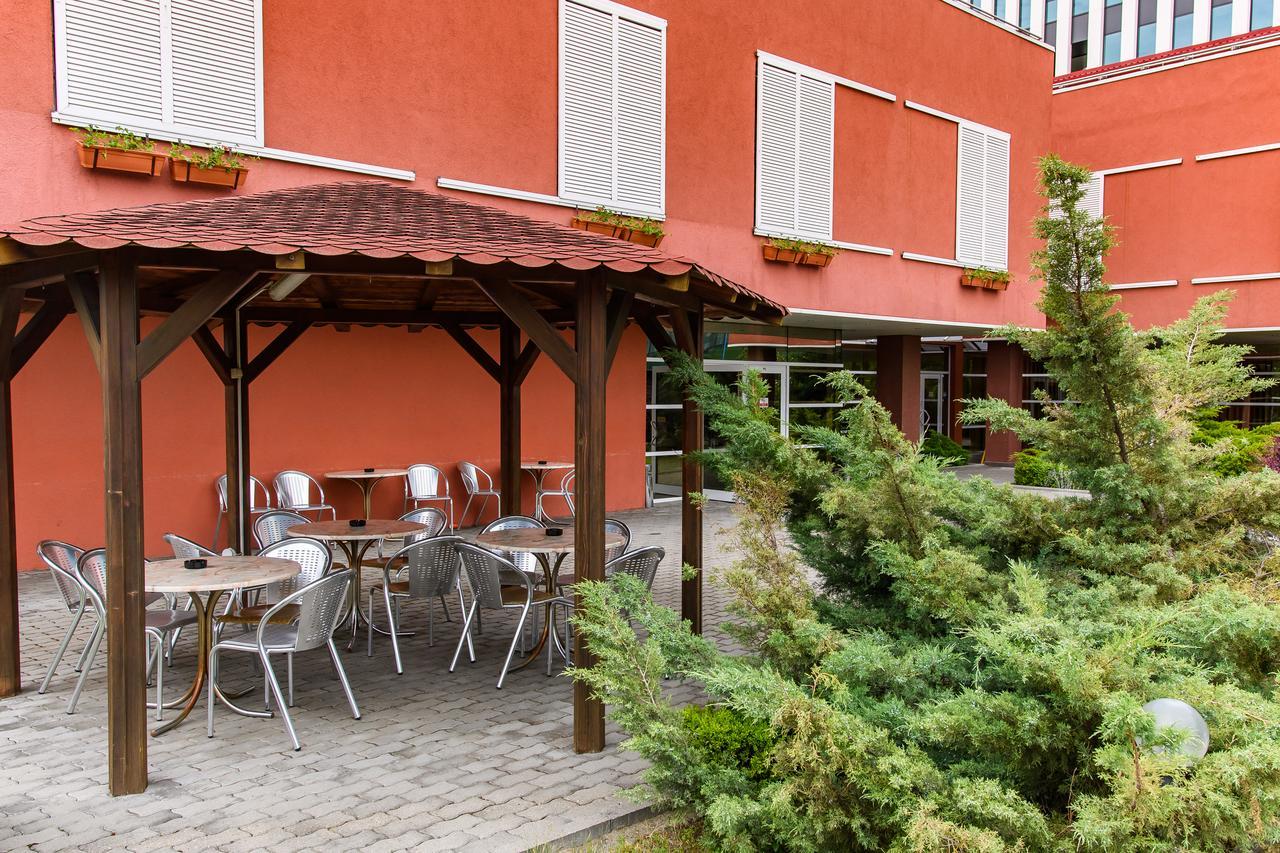 Hotel Torontal Timişoara Buitenkant foto